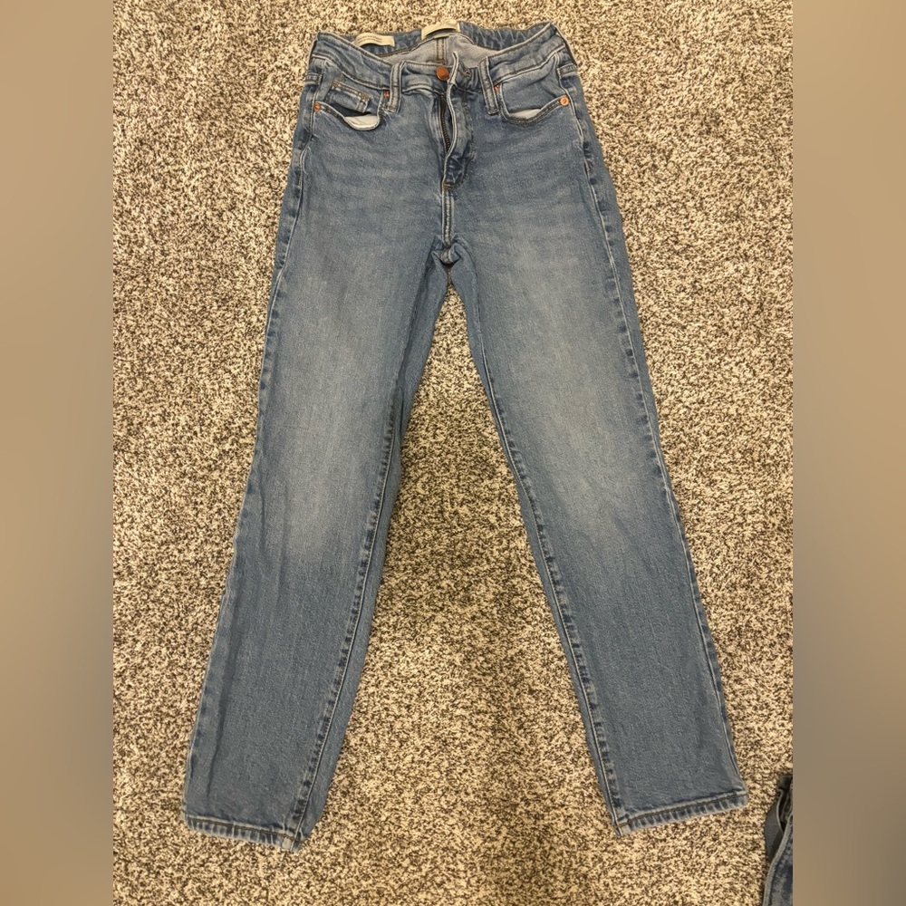 Universal Thread Women’s Jeans 00